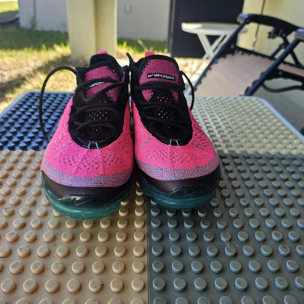 Size 8 Women's - Nike Air VaporMax 2023 Flyknit Miami Nights - Picture 5 of 7